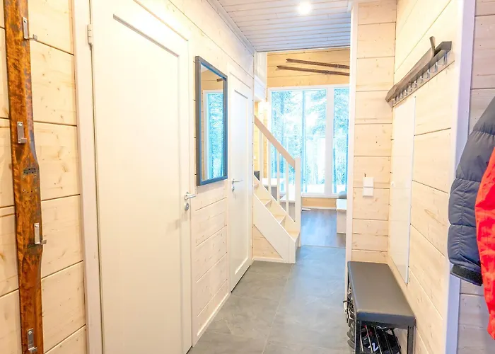 Base Camp - North Side * 列维